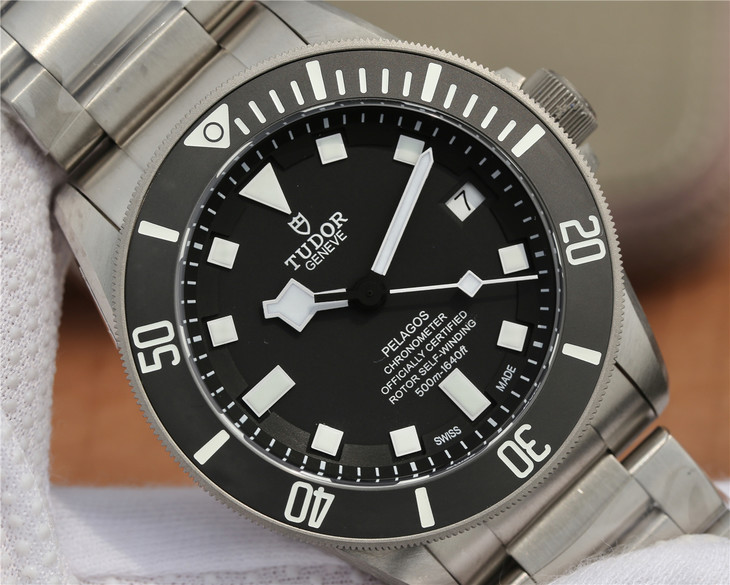 XF帝舵領潛型戰斧（XF升級版）是市場上一款最完善機械潛水腕錶 回歸2824機芯￥3480