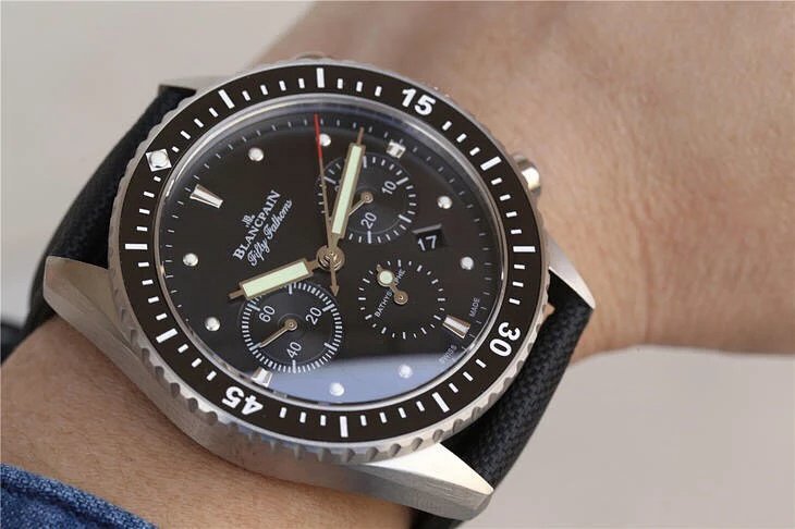 KJ寶珀五十噚繫列5200款男士腕錶直徑43.6mm專業￥3680