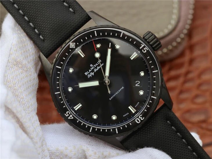8F寶珀Blancpain五十噚繫列50001110B52A男士腕錶￥3180