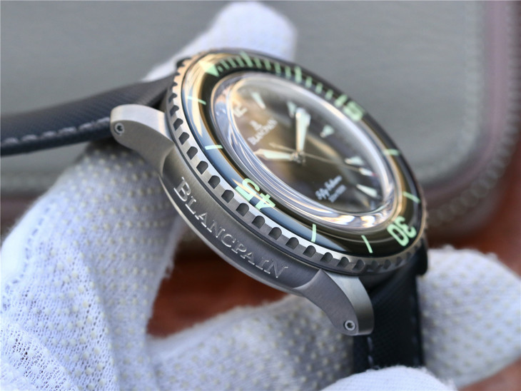 HG寶珀全新Grande Date五十噚大日歴5050腕錶 皮帶手錶 Date功能男士機械錶￥3480